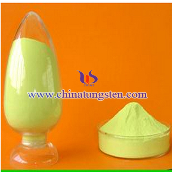 �������u