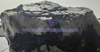 中鎢智造黑鎢礦圖片